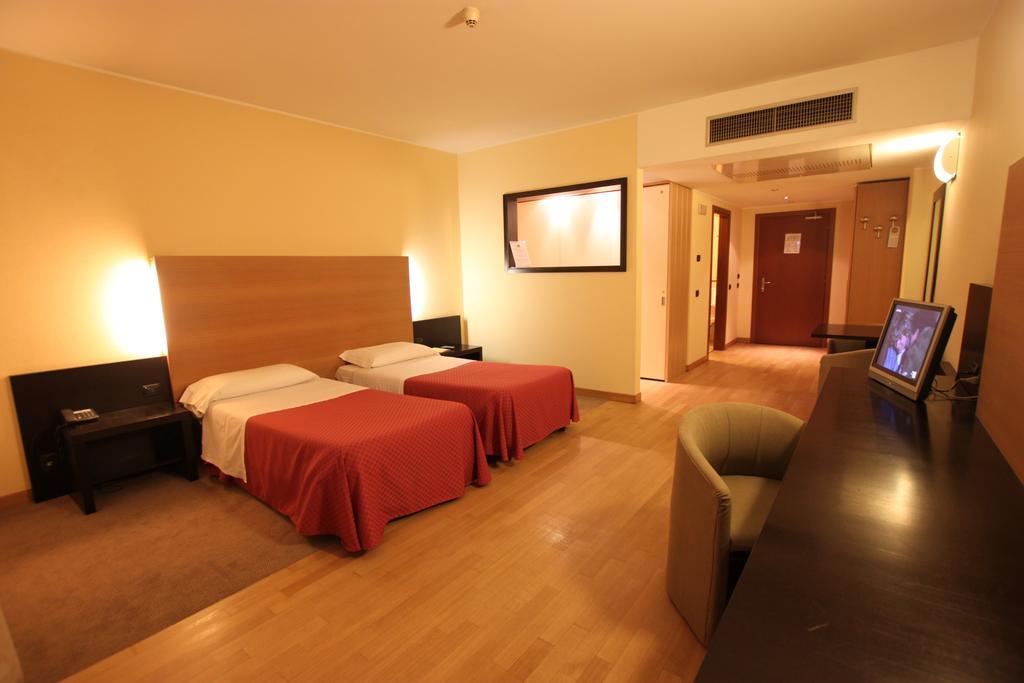Golf Hotel Milano Opera Rum bild